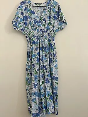 Zara Floral Dress Size L • $35