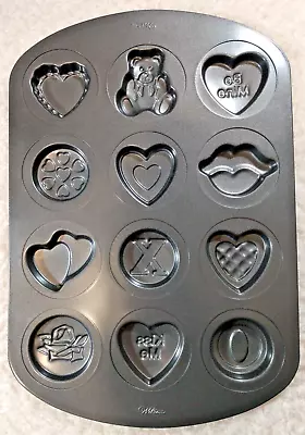 $14.99 • Buy Wilton Non Stick 12-Cavity Valentine's Day Cookie Mold Baking Pan 