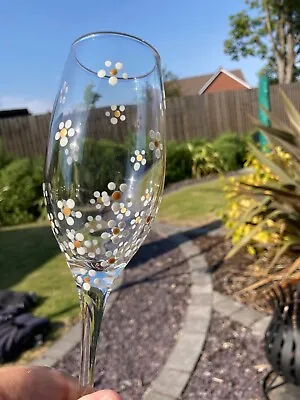 Hand Painted DAISY Champagne Flute Hand Decorated Prosecco Glass Gift For Her • £7.99