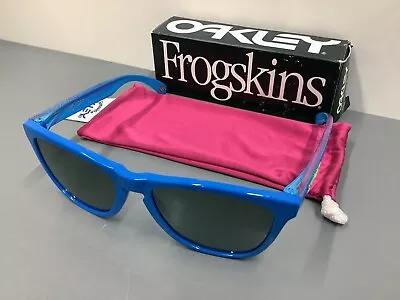 Oakley FROGSKINS HI RES Sunglasses OO9013-K355 Polished Sapphire W/PRIZM Black • $69.99