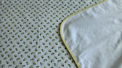 VINTAGE LAURA ASHLEY Pretty Lemon Ditsy Floral Kingsize Cotton Bedspread/Throw • £40