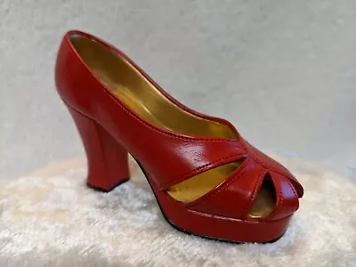 $12 • Buy Just The Right Shoe By Raine Ravishing Red Pump Heel 25002 1999 NEW