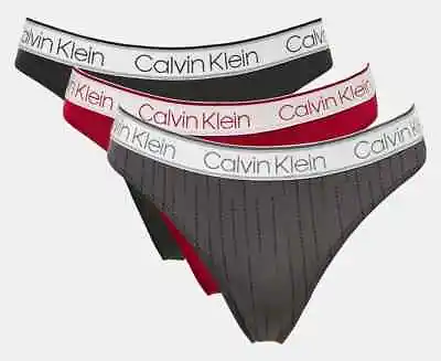 Calvin Klein Women's Chromatic Thong 3-Pack Black/Red Carpet/Chalk Stripe Grey • £37.16