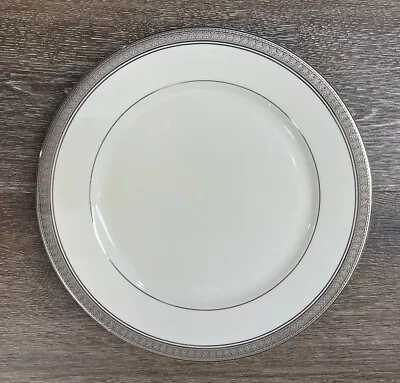 Mikasa Palatial Platinum Dinner Plate ~new~ • $40.95