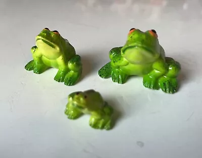 Set Of 3 Vintage Miniature Plastic Frog Figurines Green Yellow Brown • $9