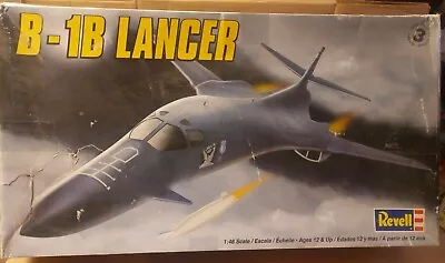Revell Rockwell B-1B Lancer Bomber Huge 1:48 AIRPLANE Model Kit 5714 USAF 3' • $259.98