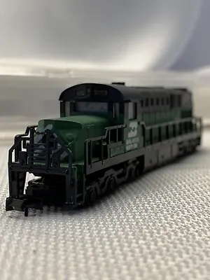Model Power N-Scale Burlington Northern Diesel Locomotive #7551 • $35