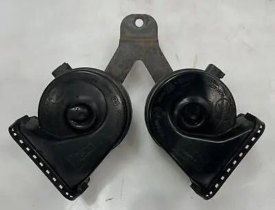 2009 - 2012 Dodge Ram 1500 2500 Dual Note Horn Set With Bracket OEM 5026992AC • $49.99