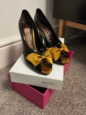 Ladies Size EU 39.5 UK 6 MAGRIT Black Gold High Heeled Shoes Boxed • £34.99