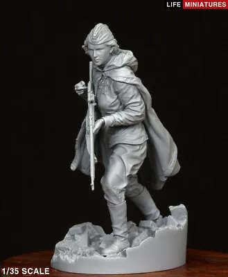 Life Miniatures LI-35002 1/35 Red Army Female Sniper • $24.54