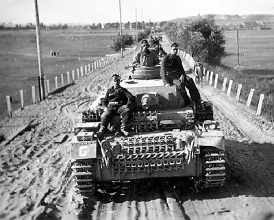 £7.22 • Buy German Panzer Tank And Crew 8 X 10  World War II WW2 Photo 579