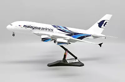 JC Wings 1:200 Airbus A380 Malaysia Airlines 9M-MNB With Stand Ref: XX20057 • £179.95