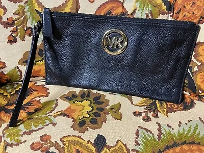 Michael Kors Black Fulton Large Pebble Leather Zip Clutch Wristlet Gold MK Card • $27.99