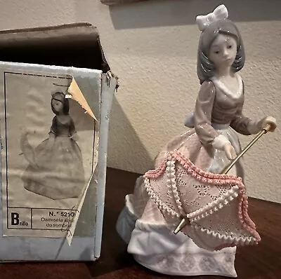 Lladro Brillo No. 5210 Jolie Girl With Parasol - 7.75” • $65