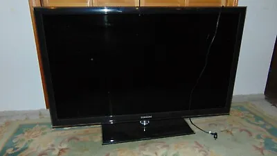 Samsung LED Flat Screen 6300 Series  45.9  FOR PARTS! W/ Remote • $25