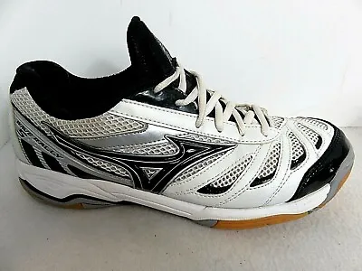 Mizuno Sneakers Womens 9  V1GB144009 Wave Rally 5 Sneaker White/Black/Grey Shoe • $15.95