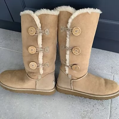 UGG Bailey Button Triplet UK 6.5 Immaculate Worn Once • £80