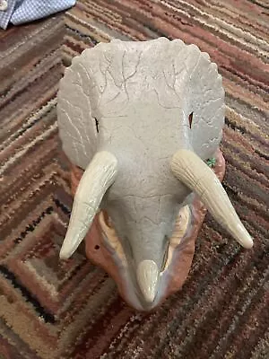 Micro Machines National Geographic Dinosaur Skull Playset 1998 Triceratops • $12