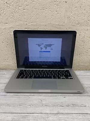 Apple MacBook Pro 13.3  Mid 2012 - Core I5. 2.5 GHz - 4 GB DDR3 - 500 GB HDD • £99.90