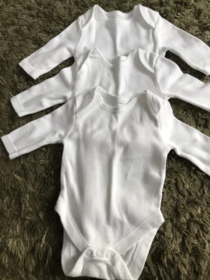 £1.50 • Buy  3  Baby Vests Long. Sleeved