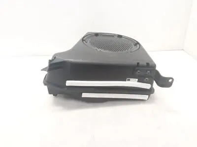 Jeep JK Wrangler OEM Rear Infinity Subwoofer And Enclosure 2007-2010 116150 • $129.99