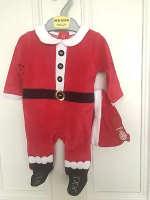 Dunnes Newborn Santa Claus Velour Suit And Hat Set Up To 4.5kg New With Tags • £16