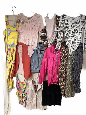 Mixed Lot Of Women's Vintage Clothing • $25