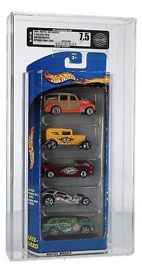 2000 Mattel Hot Wheels 5-Car Gift Pack Skateboarders International Card DCA 7.5 • $184