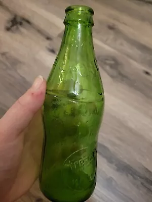 Vintage Embossed Green Glass Bottle FRESCA Coca Cola Company 10 Fl. Oz. • $11