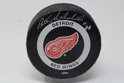 Pete Mahovlich Hockey Puck Signed Auto PSA/DNA Authenticated Red Wings • $25