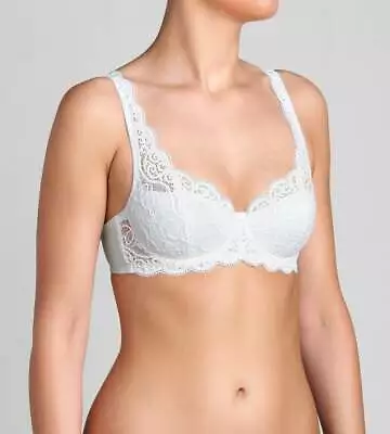 £30 • Buy Triumph Amourette 300 WHP Underwired Bra In White