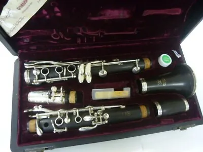 YAMAHA YCL-650 Bb Clarinet With Hard Case Cover Mouthpiece Musical Instrument • $518.99