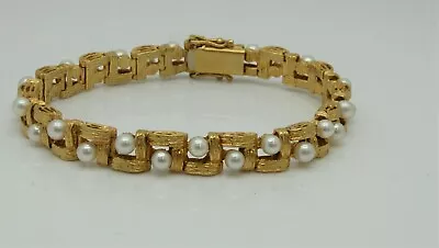 Dainty But Substantial Vintage 18k Link Bracelet With 28 Cultured Pearls • $2150