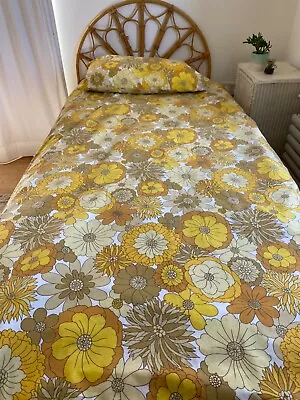 Vintage M&S 1970 Duvet &Pillowcases • £30