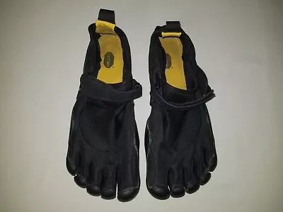 Vibram FiveFingers Men's Black KSO Barefoot Shoes Size 41 EU • $28