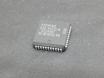 SIEMENS SAB80C32-N Microcontroller 8-Bit 8051 CPU 12MHz CMOS PQCC44 • $6