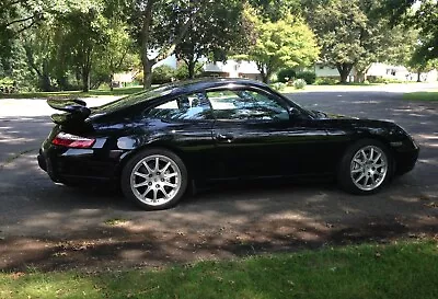 2001 Porsche 911 Carrera 4 • $26900