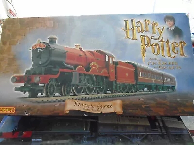 OO Gauge Hornby R1033 Harry Potter Hogwarts Express Chamber Of Secrets Train Set • £130