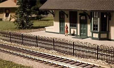 Atlas Hairpin Style Fence - N Scale Model Railroad Trackside Accessory - #2850 • $6.52