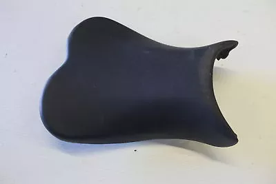 2006 2007 Suzuki GSXR750 GSXR600 FRONT DRIVERS SEAT PILLION 45100-01H00-6BY • $24