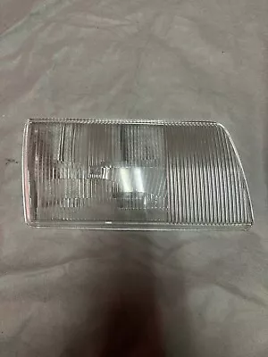 Mercedes Benz W126 Euro Bosch Oem Headlight Glass Lens Passenger Side Front Righ • $160.29