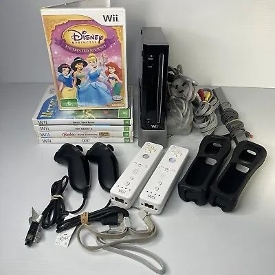 Nintendo Wii Console (GIRLS Bundle) X2 Controllers + X5 Games *TESTED & WORKING* • $124.95