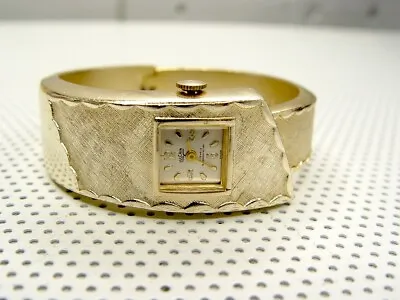 Vintage Vulcain 17 Jewels Shockprotected Medana Swiss Ladies Watch • $65