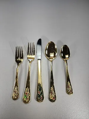 Holly Berry Flatware Gold Tone Spoons Forks Knives 5pc Japan Christmas  • $14.95