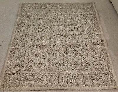 Rug - £20 (London) - Rug In Excellent Condition Easy To Collect From East LDN • £30