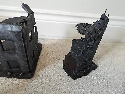 Warhammer 40k Scenery 2 Destroyed Buildings  • £10