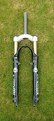£150 • Buy Marzocchi Bomber Z4 Flylight Air Suspension Fork