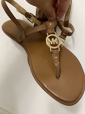 Michael Kors Sondra Brown Saffiano PVC Thong Sandals Women’s USA 7 M • $19.99