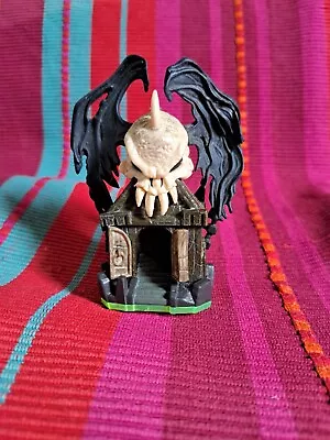 Darklight Crypt Skylanders Spyro's Adventure Tomb With Skull & Wings Figure • £4.95