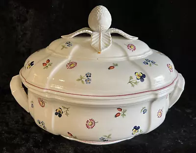 Villeroy & Boch Petite Fleur Oval Covered Soup Vegetable Bowl Tureen • $95.95